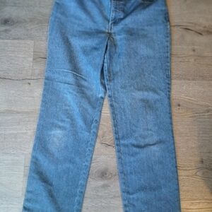 Code Bleu Women's Straight-Leg Jeans in Light Blue Wash